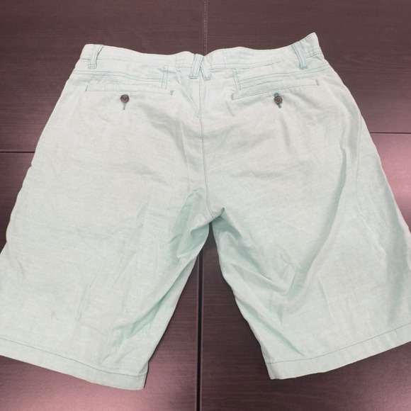 Modern Amusement Shorts Flat Front Casual Walk Shorts Bird Logo Size 32‎ - Picture 2 of 12